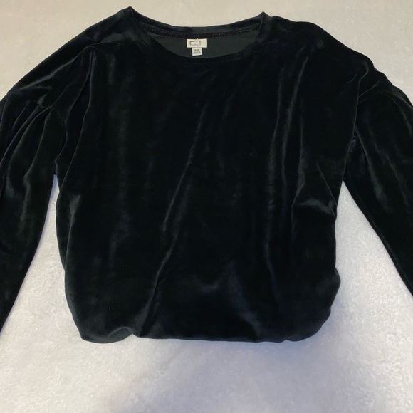 BLACK SOFT LONG SLEEVE T-SHIRT - Picture 2 of 3